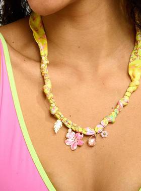 欧美海滩系列项链海洋生物彩色花朵贝壳吊坠丝巾布条项链镀金