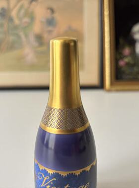 Royal Worcester 皇家伍斯特 2000年千禧纪念收藏孤品 小酒瓶摆件