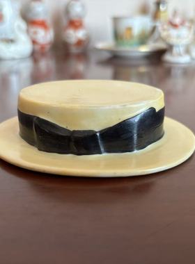 英国中古收藏纹章瓷器 SUNDERLAND 桑德兰 贵族盾徽小礼帽模型