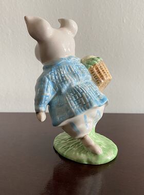 Royal Albert 阿尔伯特 Little Pig Robinson小猪鲁宾逊瓷偶摆件