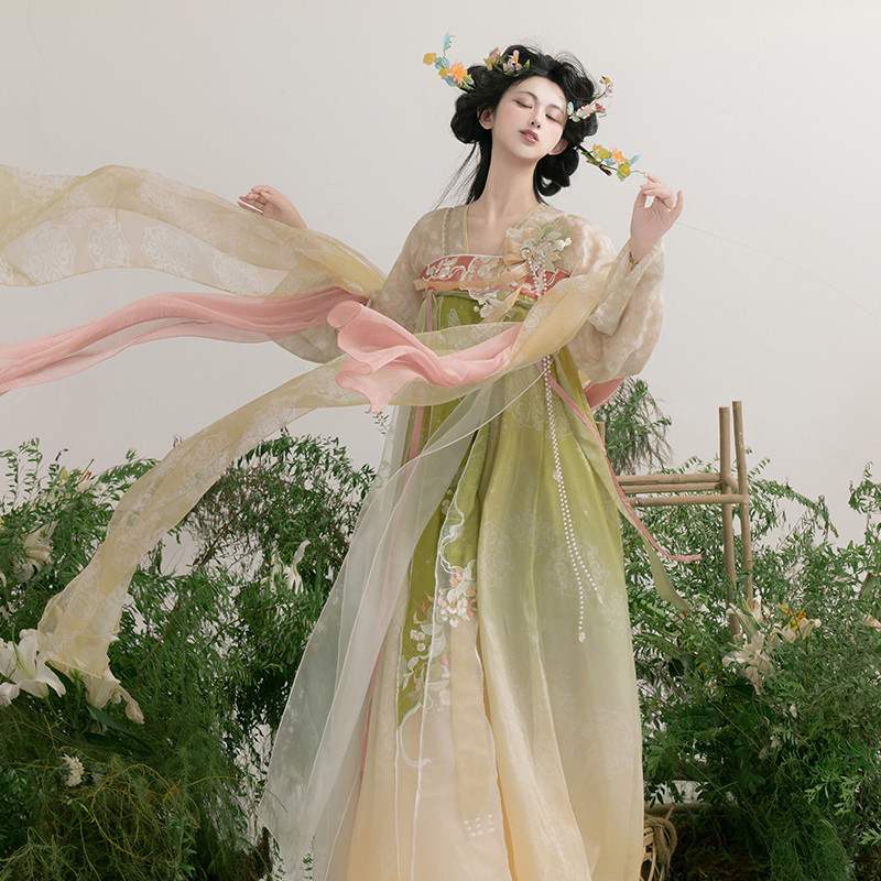 汉尚华莲17周年店庆款[梨满园]汉服女改良国风对襟衫齐胸裙套装,淘宝优惠券,粉丝福利购,淘宝优惠卷