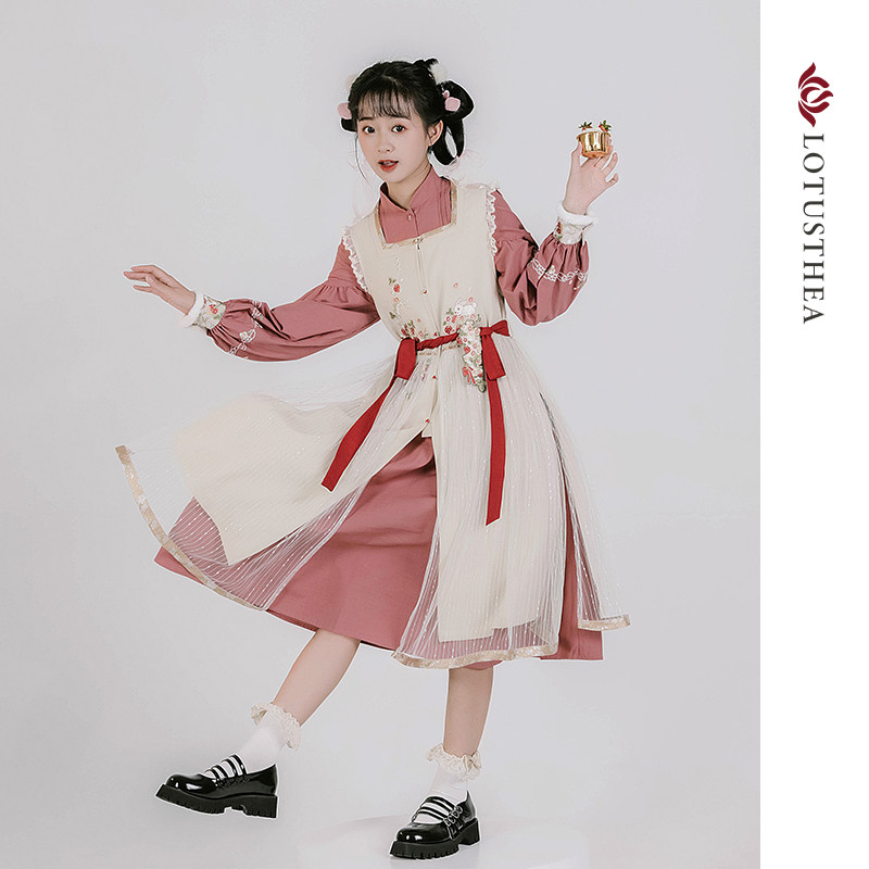 汉尚华莲莓莓奶芙原创明制连衣裙 汉尚华莲汉服