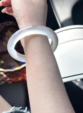 冰种白月光玉手镯女款翡翠平替