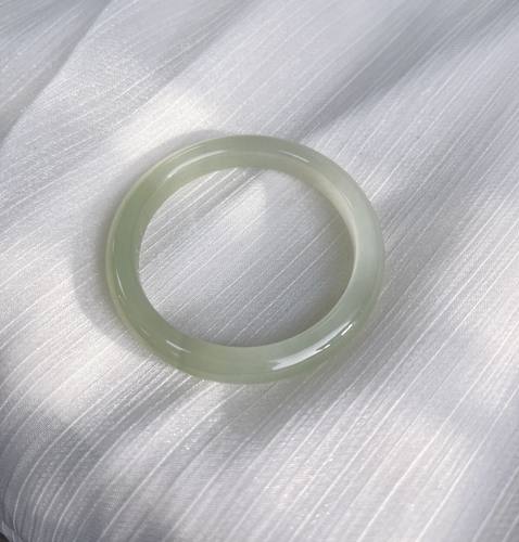 新疆和田玉平替阿富汗冰晴底玉镯子正圈天然手镯气质油润玛瑙玉髓 - 图2