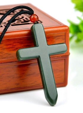 新品菠菜绿色十字架吊坠男女款挂件信物挂坠项链饰品时尚百搭