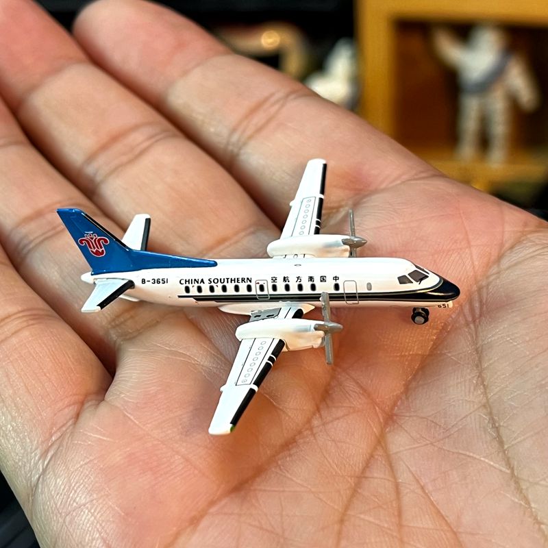 1：400比例合金飞机南方航空萨博SAAB340客机民航机成品金属模型 - 图1