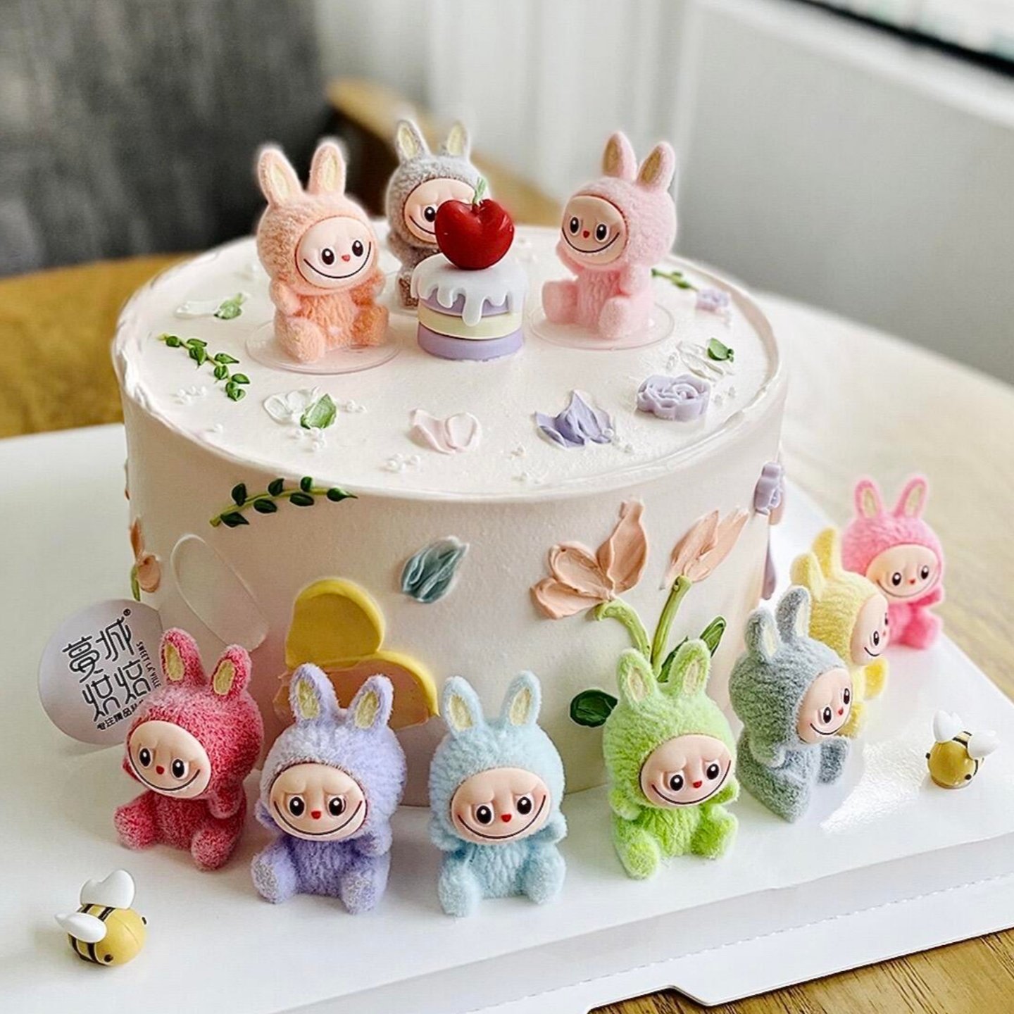 网红卡通拉布布蛋糕装饰摆件可爱坐姿labubu儿童小孩生日装扮插件,淘宝优惠券,粉丝福利购,淘宝优惠卷