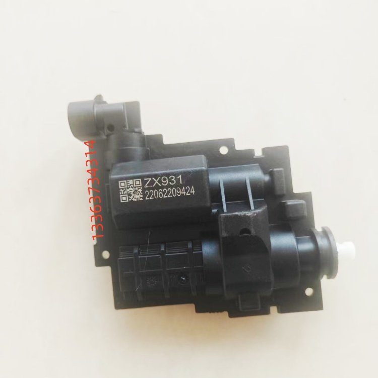 适小鹏MONA/M03/P7+/G7/G6/P7车门电动隐藏式外拉手扣手马达电机