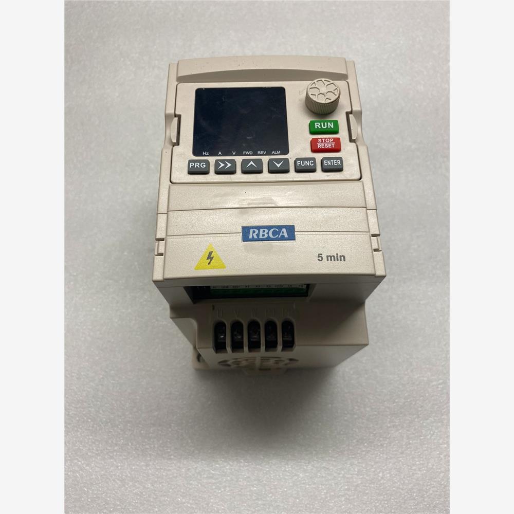 RBCA变频器，型号K-M300-4T02R2G，实物图拍摄 - 图0