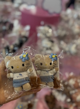 涩谷辣妹kitty！小鼻噶款！搭配小包包绝了！hellokitty包包挂件