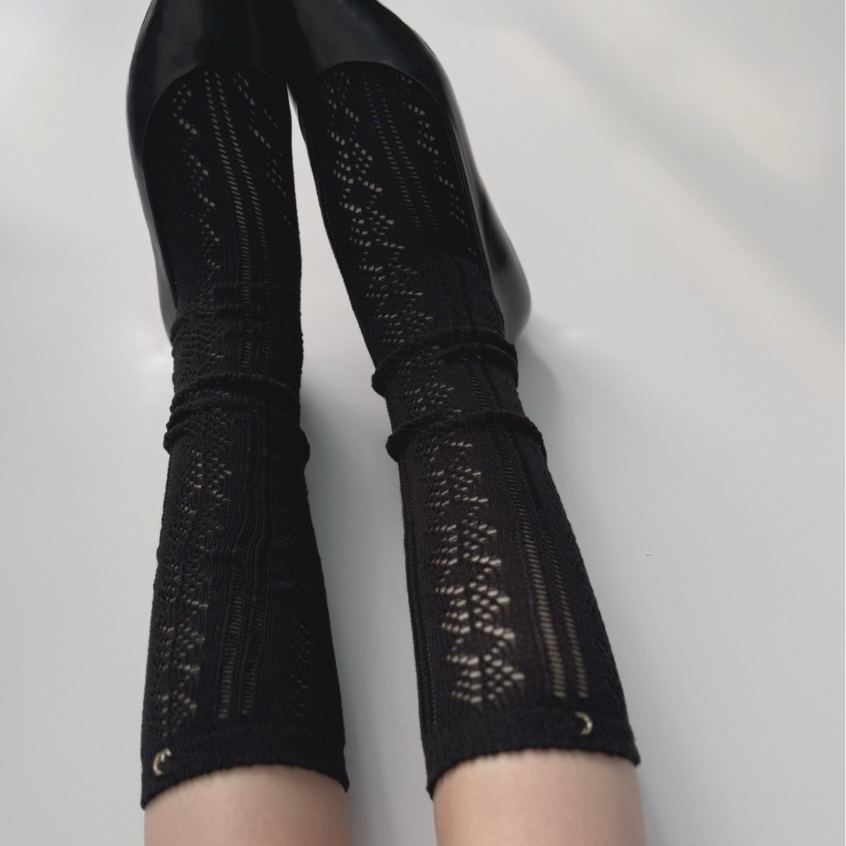 25春夏秀款镂空中筒袜及膝小腿袜明星同款装饰米白网眼堆堆袜短袜,淘宝优惠券,粉丝福利购,淘宝优惠卷