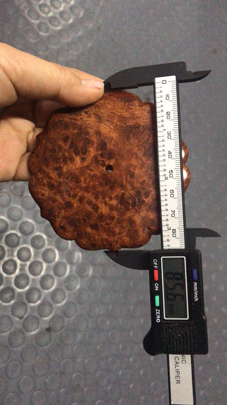 绣眼笼 樱木顶板红木大师 黄峰本工 菱形樱木满纹高级绣眼笼顶板 - 图3