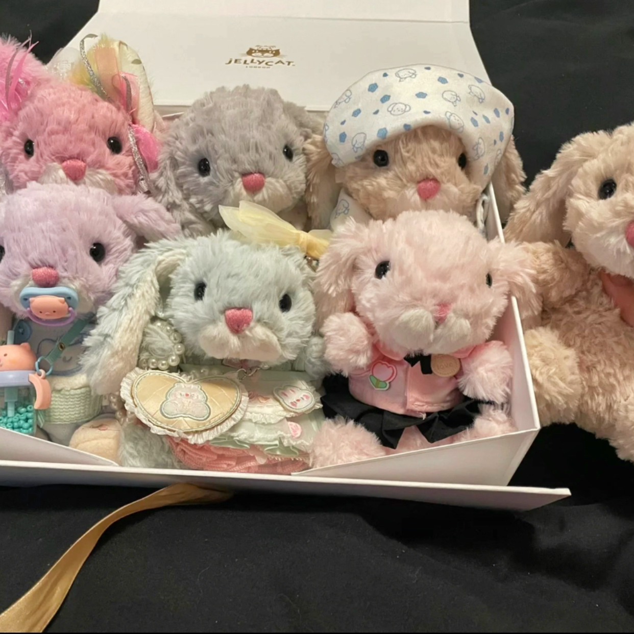 英国正品Jellycat Yummy甜美小兔子邦尼兔女生毛绒安抚短腿小玩偶 - 图1