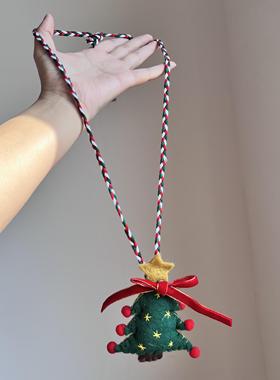 圣诞树吊坠项链女高级感红绿编织绳链毛衣链长款圣诞节氛围感配饰
