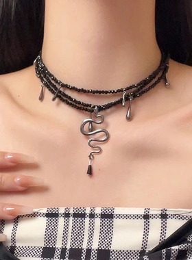 甜酷蛇形项链叠戴黑色水晶锁骨链