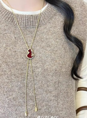 2026新款！复古红色丝绒葫芦吊坠项链轻奢高级感毛衣链精致配饰潮