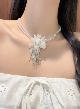 度假风水晶串珠流苏花朵项链女轻奢小众多层叠戴锁骨链choker颈链