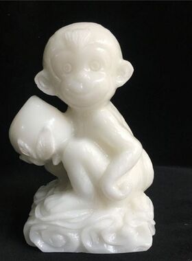 天然玉石猴摆件十二生肖猴寿桃灵猴献寿客厅装饰祝寿高档礼品家居