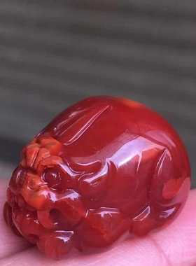 瓦西南红玛瑙牛血红锦红貔貅吊坠苏工雕刻收藏级别挂件玉石男女款