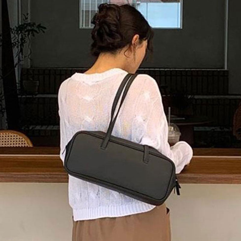 巫鹿可真牛皮法棍复古休闲枕头包包 oopslook巫鹿可女士包袋