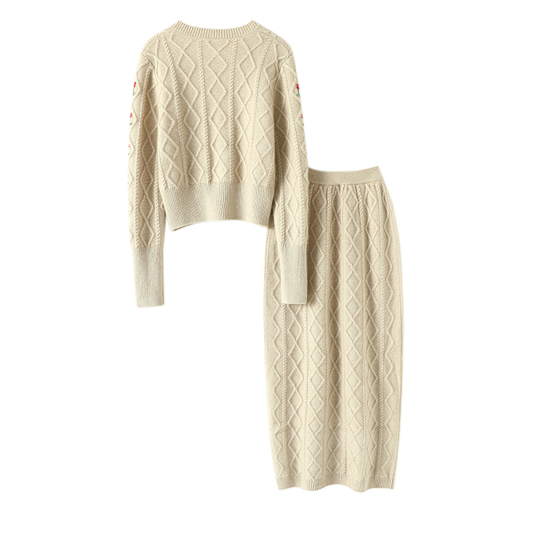 美奢到炸裂啊！重工手绣！羊绒开衫女纯羊绒毛衣长款包臀裙子套装,淘宝优惠券,粉丝福利购,淘宝优惠卷