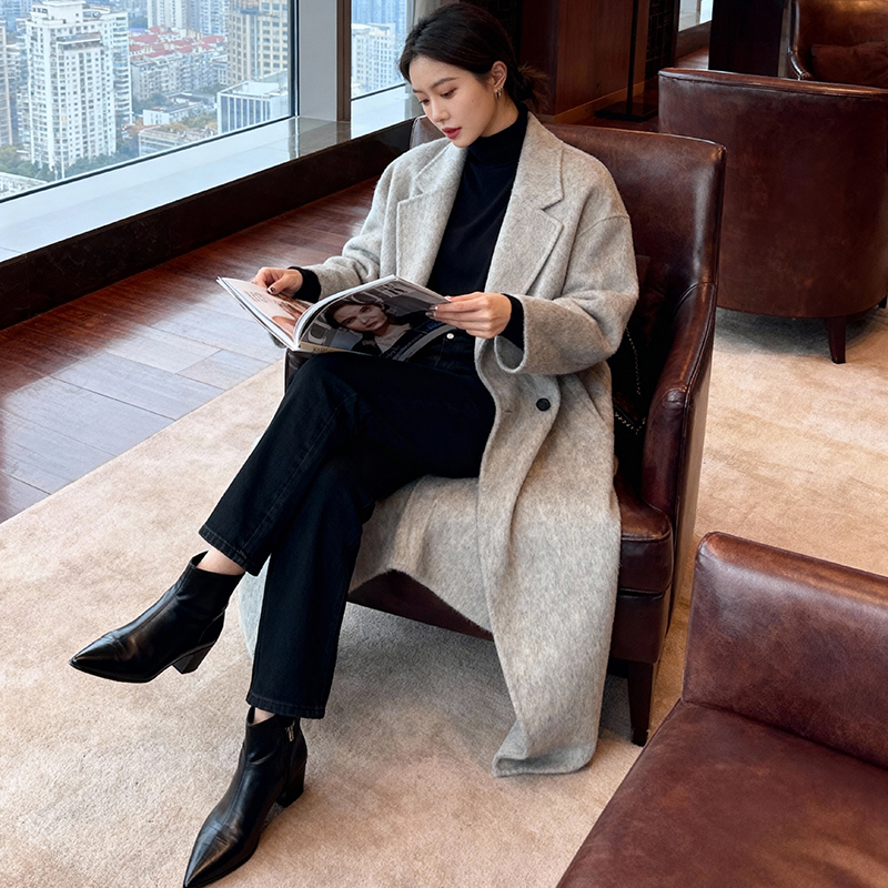 大码女装胖mm秋季新款高腰显瘦直筒裤梨型身材烟管裤加绒牛仔裤 - 图0