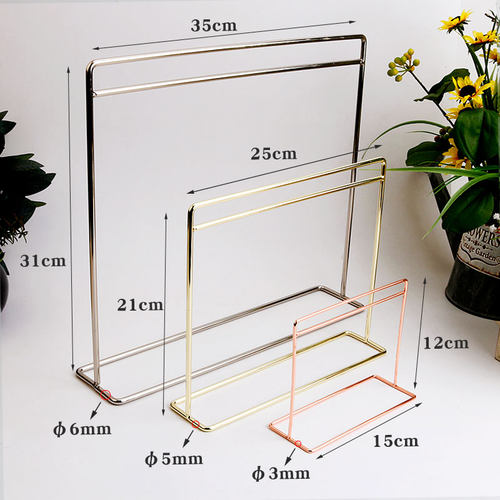 1/6blythe小布BJD人偶挂衣架子怪高铁艺衣柜可爱迷你ob11娃衣衣架 - 图1