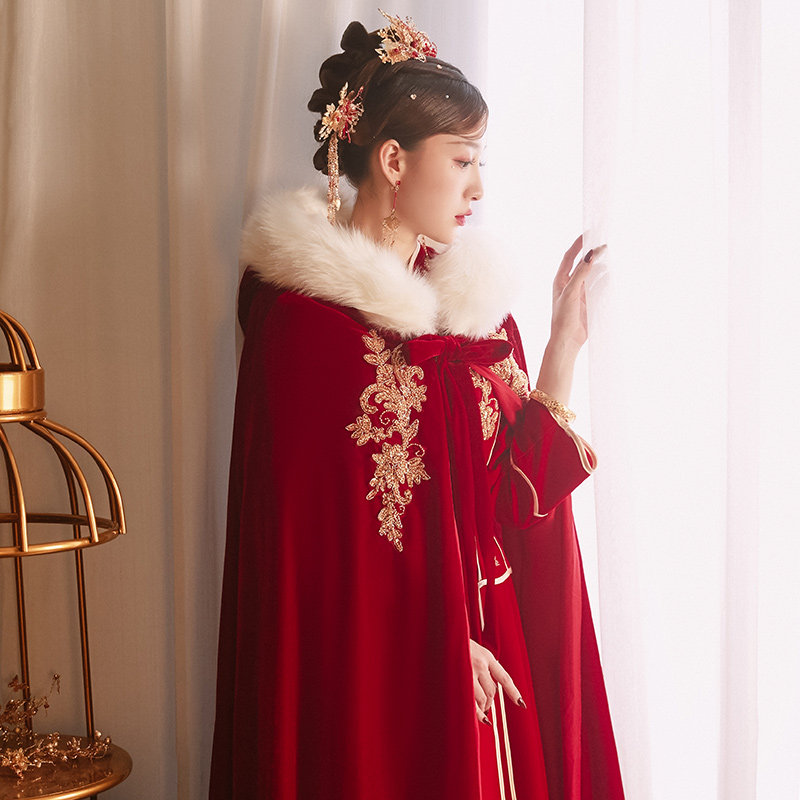 保暖斗篷新款秀禾服中式婚礼毛披肩 依鸾围巾/丝巾/披肩
