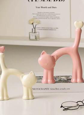 Advanced Sense Ceramic Ornaments Cute Love Cat TV Wine