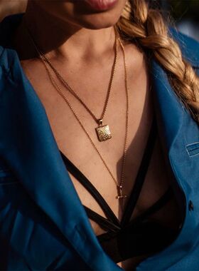 Love flower album pendant square opening necklace niche desi