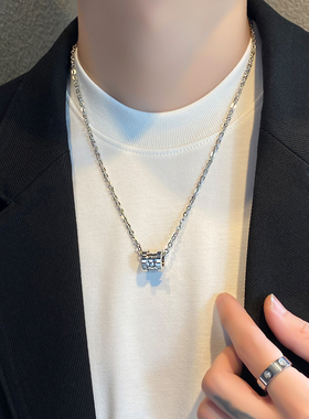 小蛮腰男士项链轻奢高级感钛钢银色男百搭卫衣毛衣链配饰长款挂坠