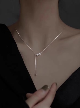 精致银项链，凸显优雅气质