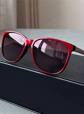 玳瑁女士大红偏光太阳镜方形墨镜女款白色防紫外线拍照百搭旅游