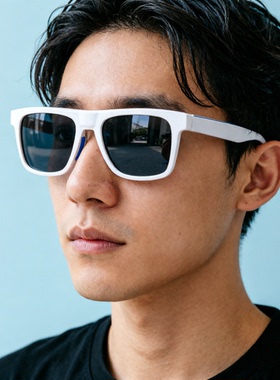 白色偏光太阳镜男士墨镜个性帅气男款偏光镜防紫外线开车旅游拍照