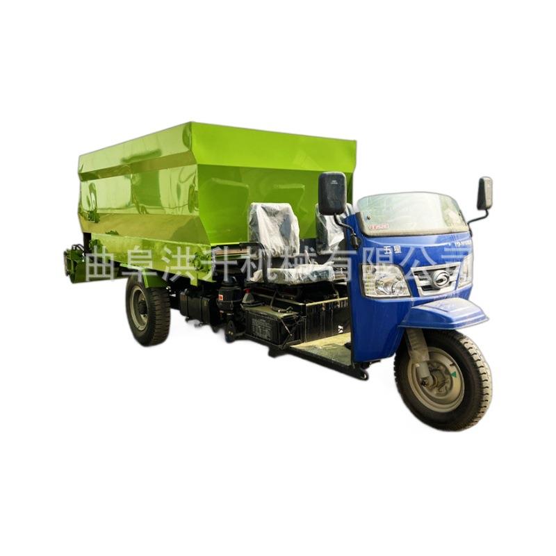 牛羊养殖饲料抛草机全自动双侧出料撒料车5立方饲草投料车 - 图3