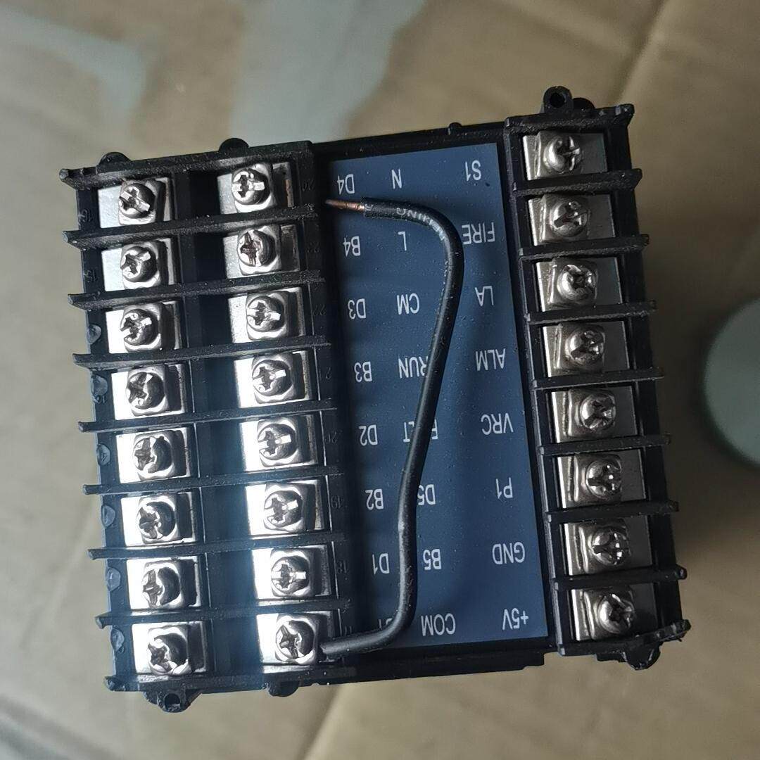 Negotiation DB-2100C variable frequency constant pressure water supply controller intelligent fuzzy industrial control controller maintenance