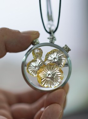 国风琉璃莲花车载香薰挂件高档车内饰品后视镜挂饰香片高级感新款