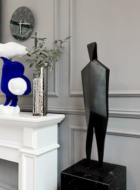 现代简约黑色抽象人物雕塑摆件样板房售楼处客厅装V饰高级摆件轻