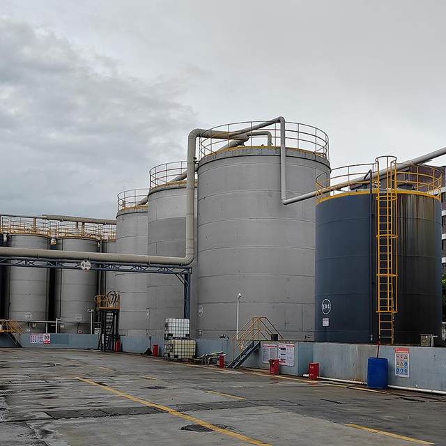 Stainless steel fermentation tank vacuum water diversion and water storage tank Large industrial oil storage tank vertical and horizontal storage tank manufacturer