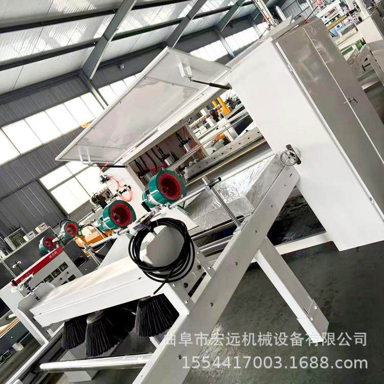 pvc发泡板密度板宣高速纸贴纸机双面滚胶贴面机自动进板自动码垛,淘宝优惠券,粉丝福利购,淘宝优惠卷