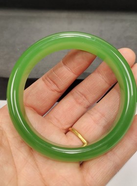 仿碧玉绿色润透乳化玻璃手镯会弹起的玻璃手镯外蒙料防弹手镯抗摔