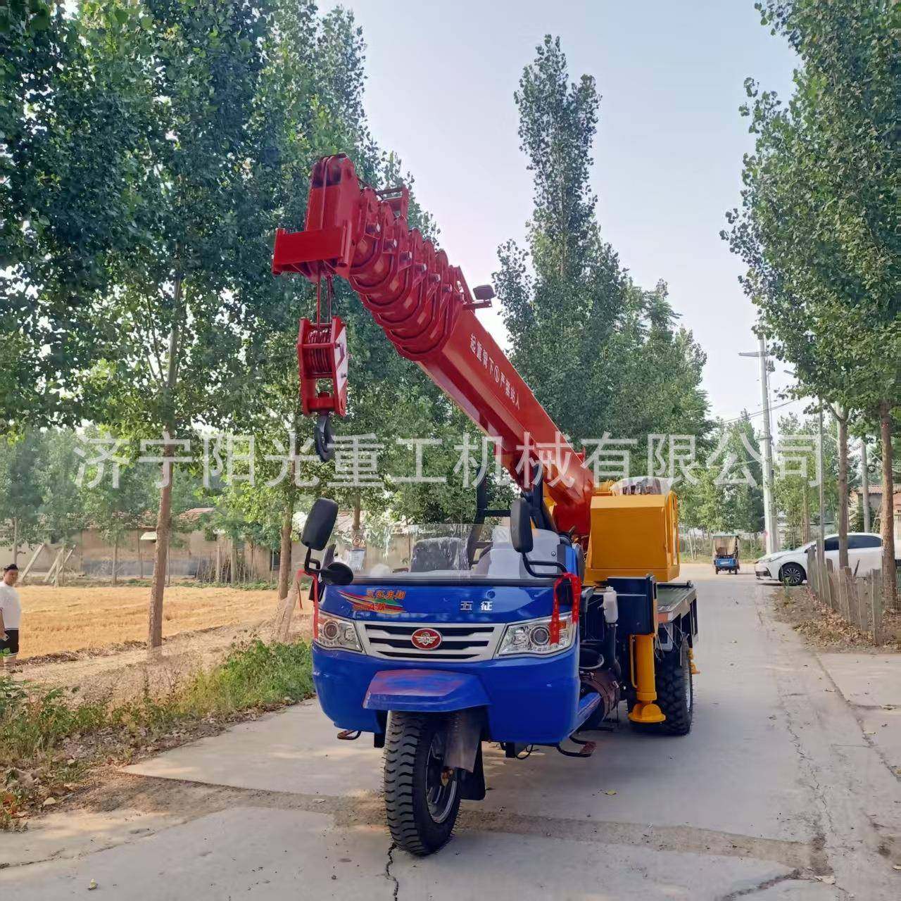 农村盖房5吨6吨三轮吊车建筑工程小型三马子吊农用三轮车吊机,淘宝优惠券,粉丝福利购,淘宝优惠卷