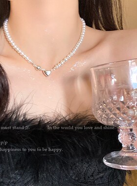 好热呀~磁吸爱心珍珠项链2024新款爆款精致锁骨链女百搭气质颈链