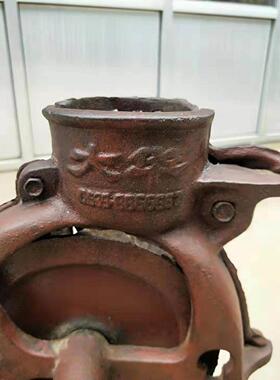 民俗老物件怀旧老农具手摇老式脱粒机旧货老玉米脱粒机收藏摆件