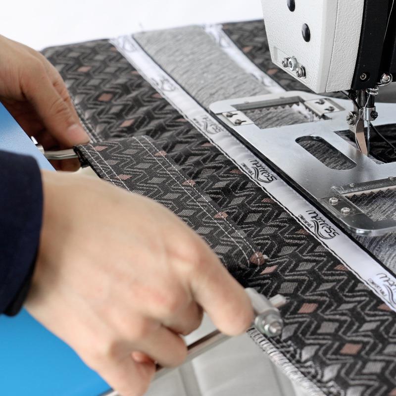 床垫拉手带自动缝合机HF-1喜临门床垫横拉手缝纫设备 - 图0