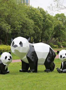 玻璃钢彩绘几何熊猫雕塑户外园林景观动物摆件公园小区草坪装饰品
