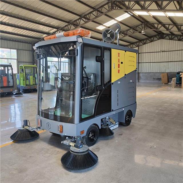 New energy electric road sweeper, community park scenic area road cleaning, multi-function road sweeper