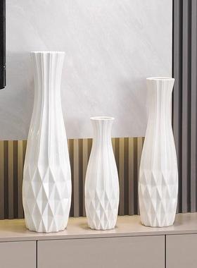 新中国风落地式大型花瓶装饰品大型家用水培插花花瓶旁边的电视柜