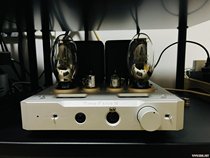 Listening to Wind MZ-8 electronic tube headphone amplifier and power amplifier