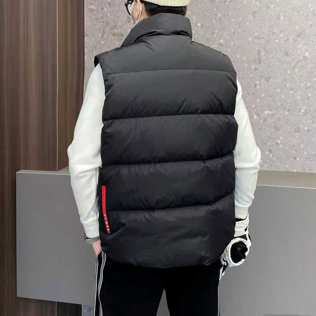 HAEETIEN潮牌立领羽绒马甲男2025冬季新品欧货高端三角标修身休闲,淘宝优惠券,粉丝福利购,淘宝优惠卷